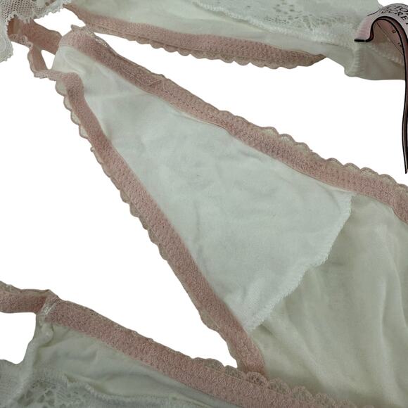 Victoria’s Secret Panty Thong Body By Victoria White Lace Rose Gold Heart XL - Picture 3 of 7